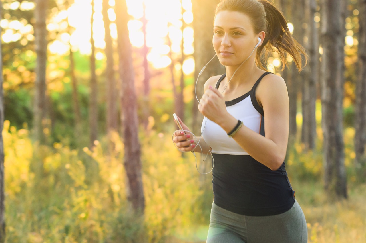 Entrenar, comer y descansar Pilares de vida saludable